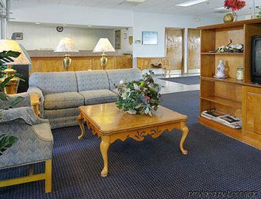 Ramada Hotel Greenwich Interior photo